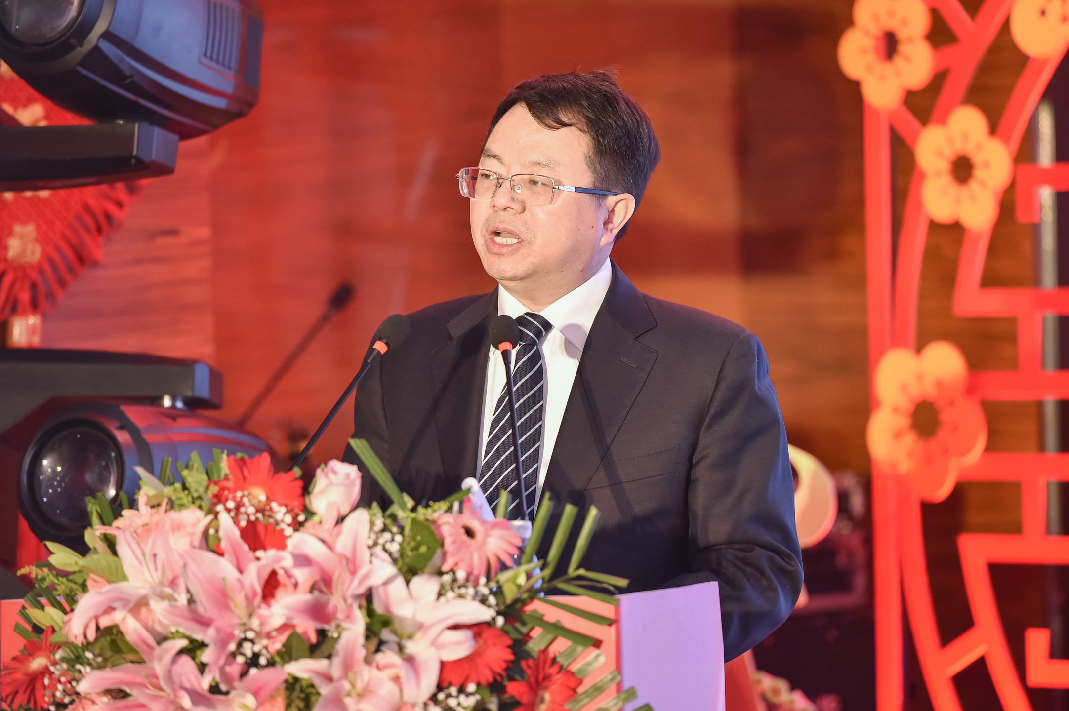 放眼前行，，，，，同心逐梦 |  球盟会矿业2020年度事情报告会暨2021新春线上团拜会“云端”绽放_球盟会（官网）