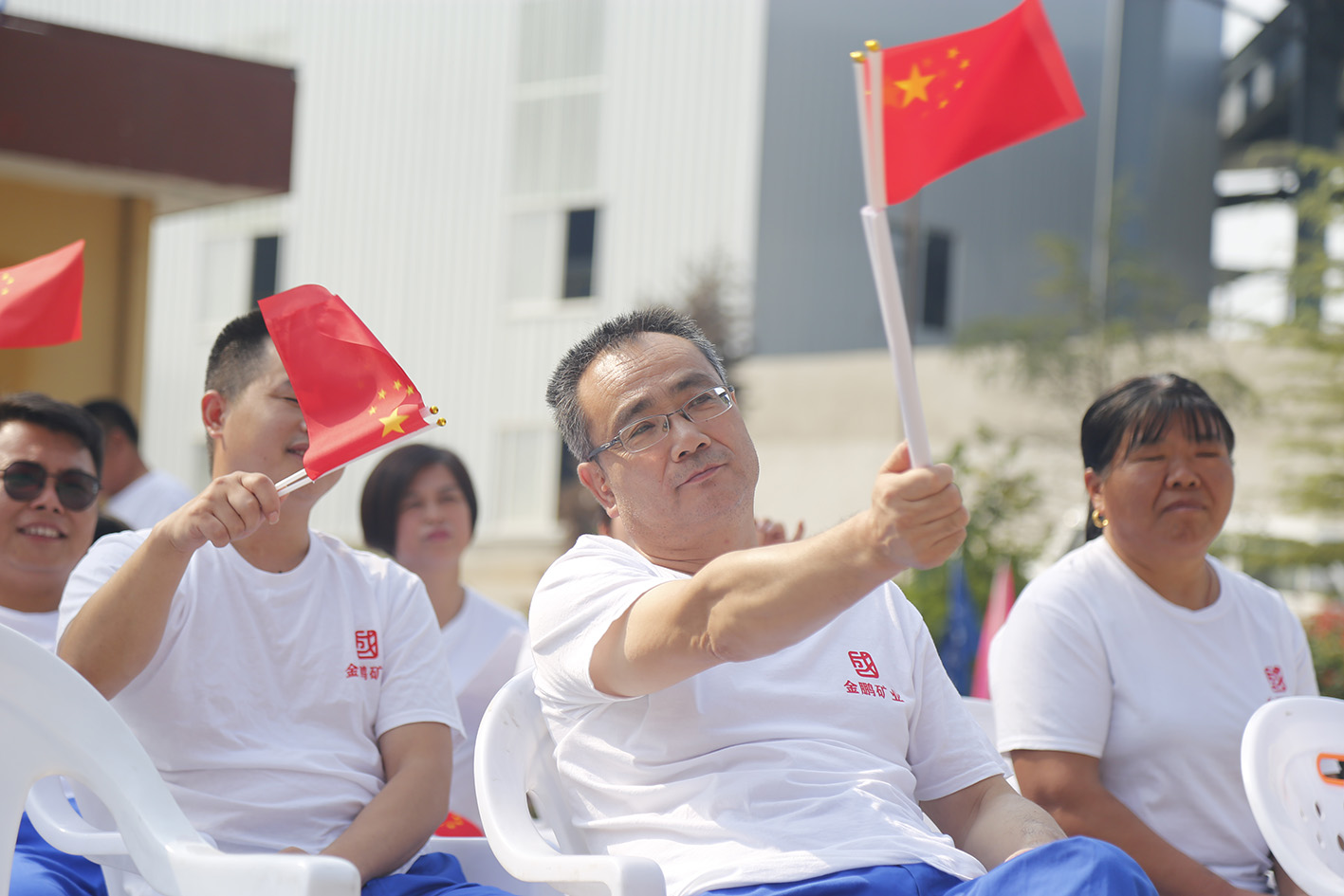 金鹏矿业盛大举行“赞美祖国 · 热爱球盟会”歌咏角逐_球盟会（官网）