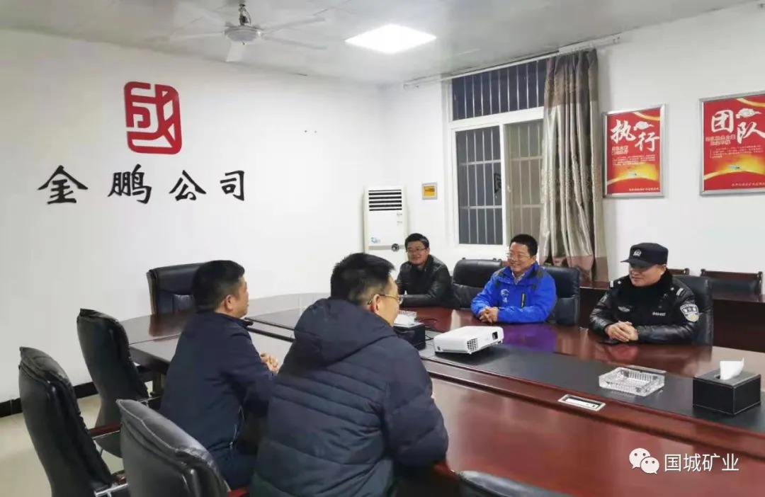 天寒人心暖——安徽省凤阳县县委常委李锦柱书记莅临金鹏指导事情_球盟会（官网）