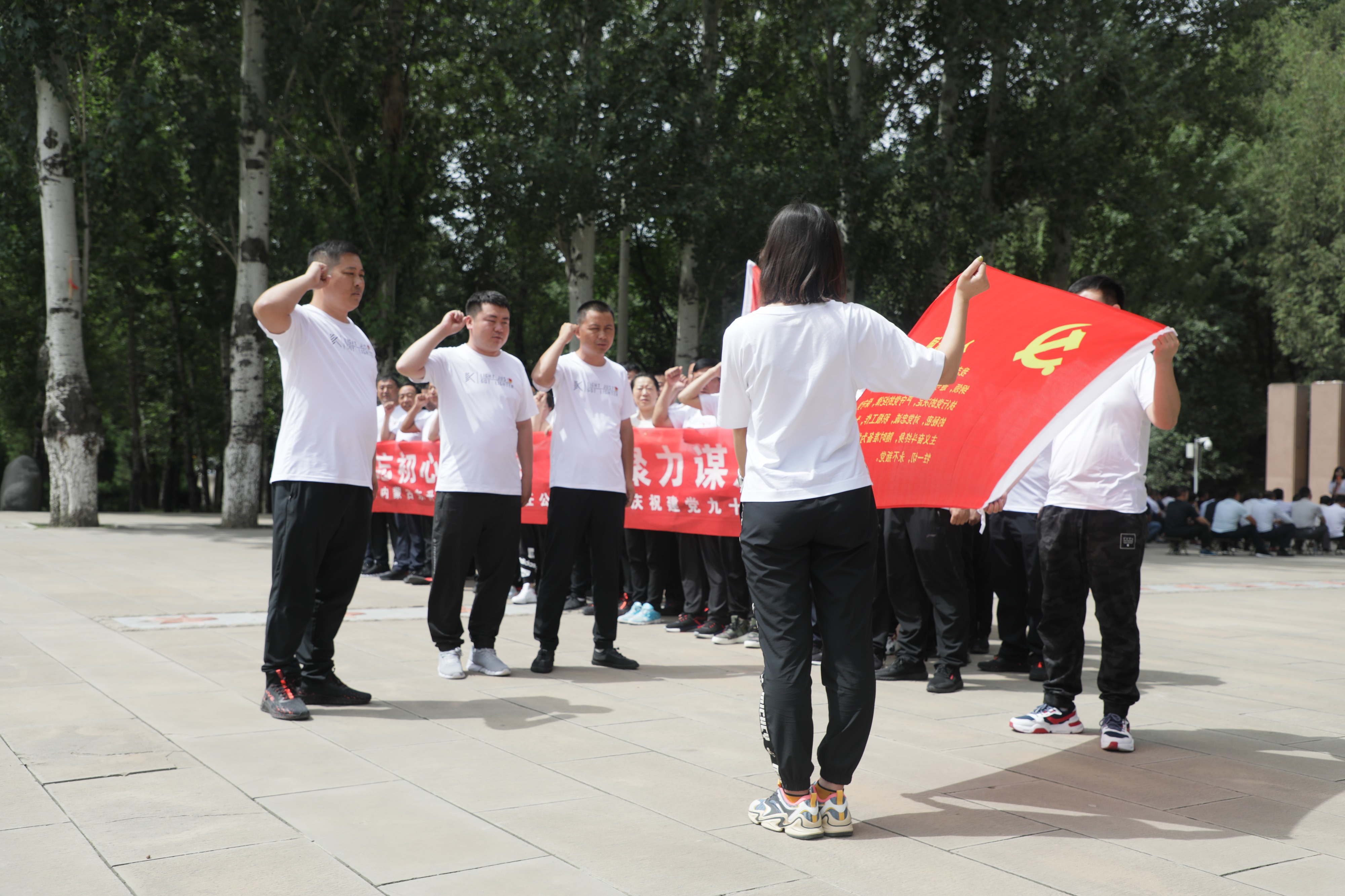 东矿公司开展“不忘初心铸党魂 · 凝心聚力营生长”七一系列运动_球盟会（官网）