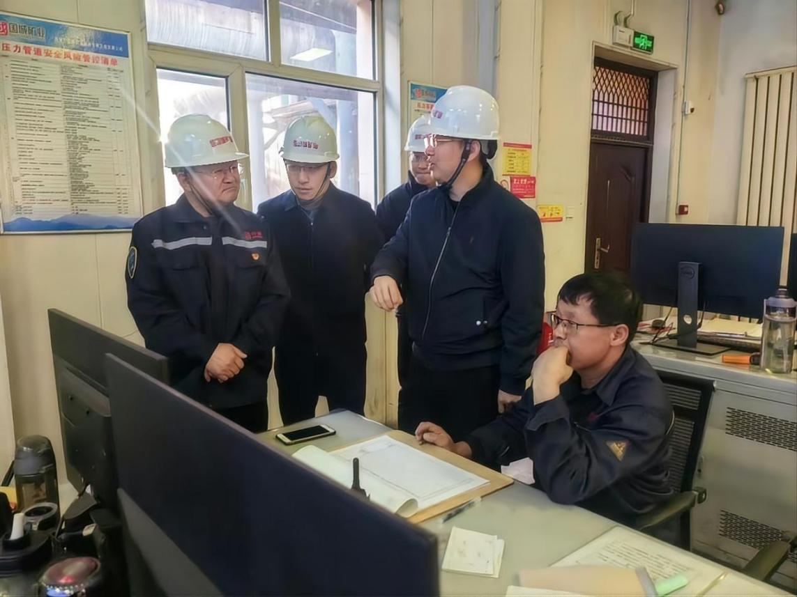 巴彦淖尔市副市长赵春雨一行莅临新海公司调研指导事情_球盟会（官网）